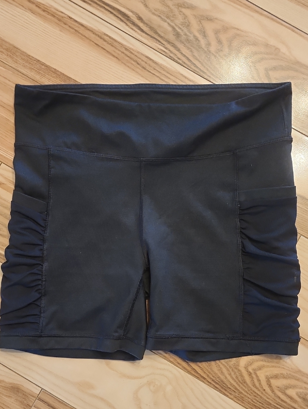 Fabletics Black High-Rise Ruched Side Pocket Bike Shorts- Medium